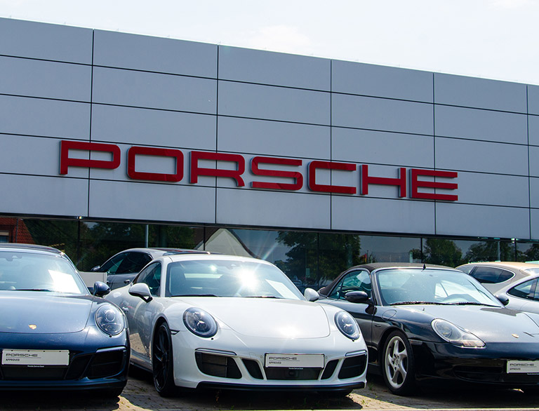 Porsche windshield replacement